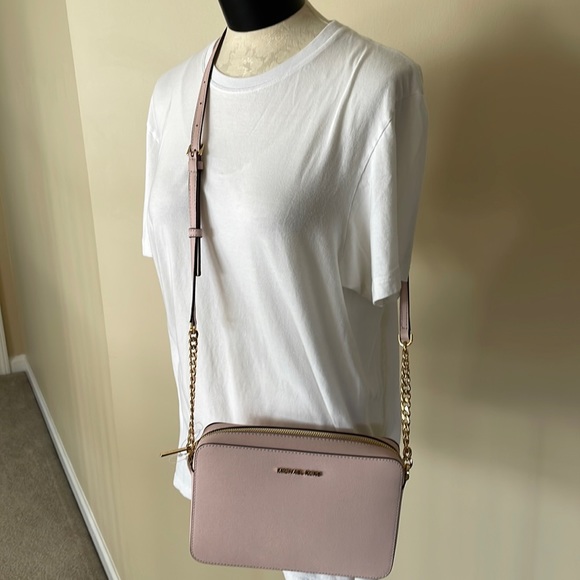 NWT Michael Kors Jet Set Leather Crossbody Powder Blush - Picture 2 of 6